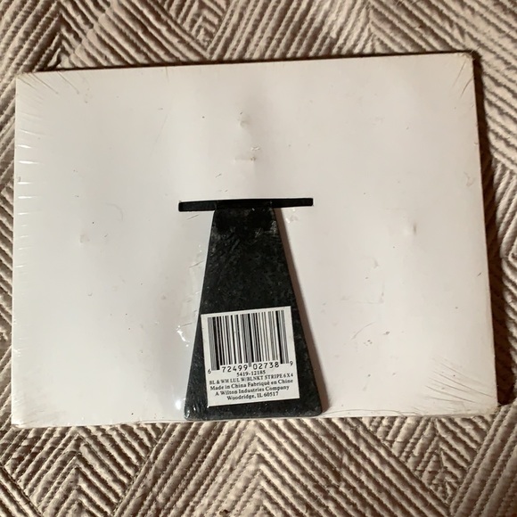 NIP Picture Frame - Picture 3 of 3